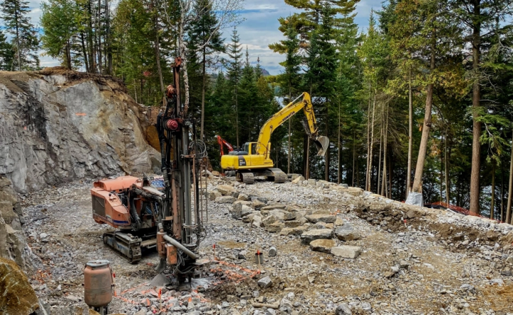 <ul> <li>Voyez tous les avantages à vous chauffer avec la géothermie et être plus indépendant d'hydro Québec.</li> </ul>